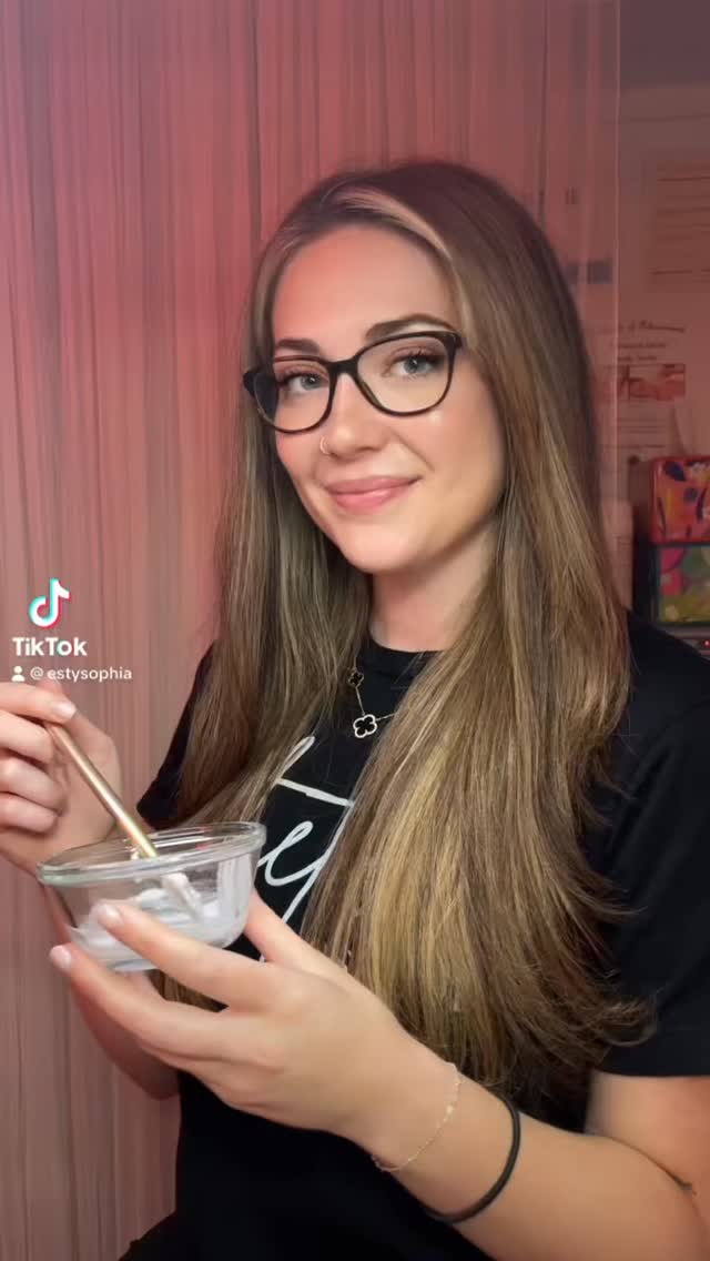 Throw back to 2 halloweens ago 🪄 too spooky good not to share 🧙🏼♀️