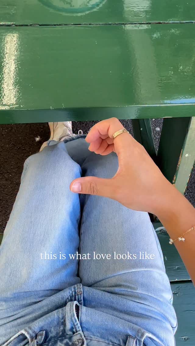 If this isn’t love, I don’t know what is 😌🤎
#RainbowDriveIn #HawaiiFoodie #HawaiiEats