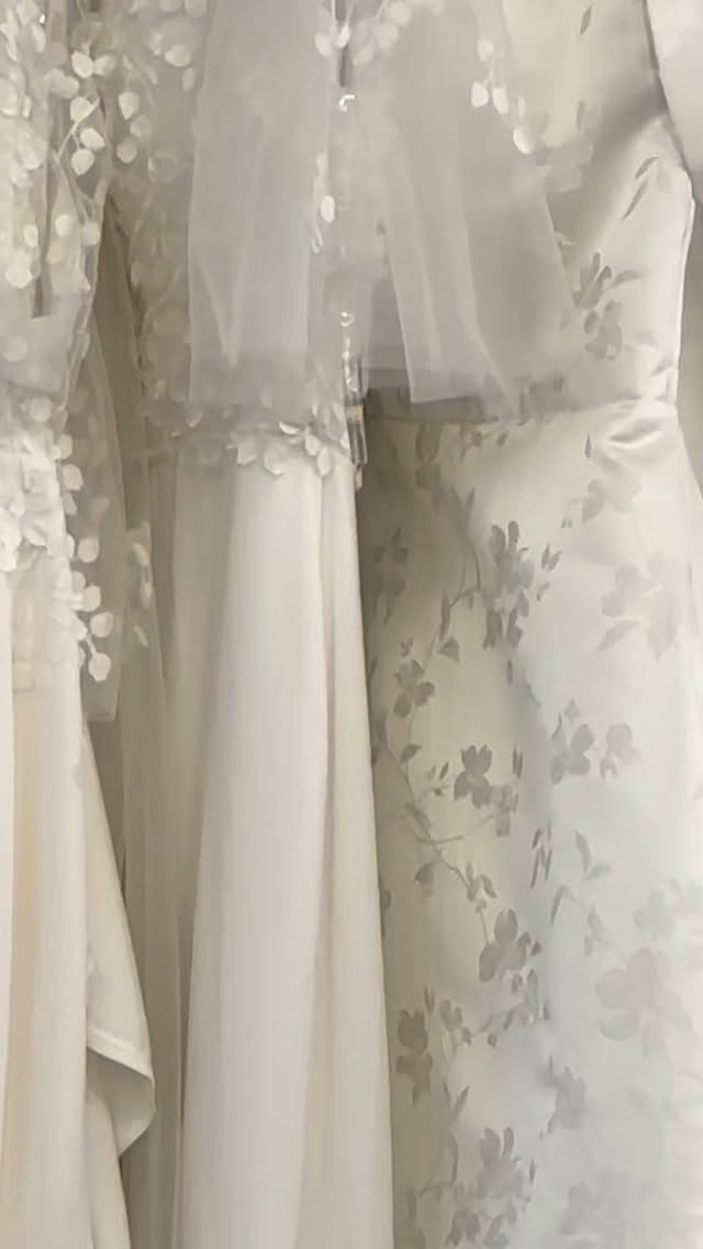 We’ve got some major heart-eyes for these latest arrivals! From romantic lace to glamorous satin, these gowns are jaw dropping. Check out the printed satin on the last dress - just breathtaking, UNFORGETTABLE fabric... just wait until you see it! 😍
Book your appointment now and be one of the first to try on these amazing gowns by @loveandlibertybridal
#bridalreel #weddinggowns #loveandliberty #ctbride #timelessbride #timelessweddinggowns