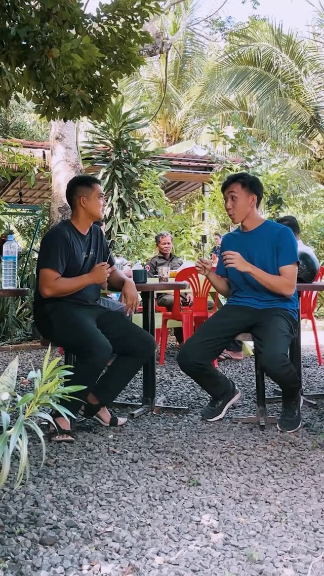 โ๏ธHeavenโs Coffee Micro-Podcast?๐๏ธ Find out how Ps Vandy came to Christ!
Back in July, Brian (@jhbrian1) sat down with Ps Vandy under the beautiful trees of Kampong Cham, Cambodia๐ด, to chat about Heavenโs Coffeeโ๏ธ, his life story and the upcoming Mission Trip.
For the 200+ of you preparing for missions, Ps Vandy has a special message for you! Watch till the end ๐
#impactlifesg #cambodiamissiontrip2025