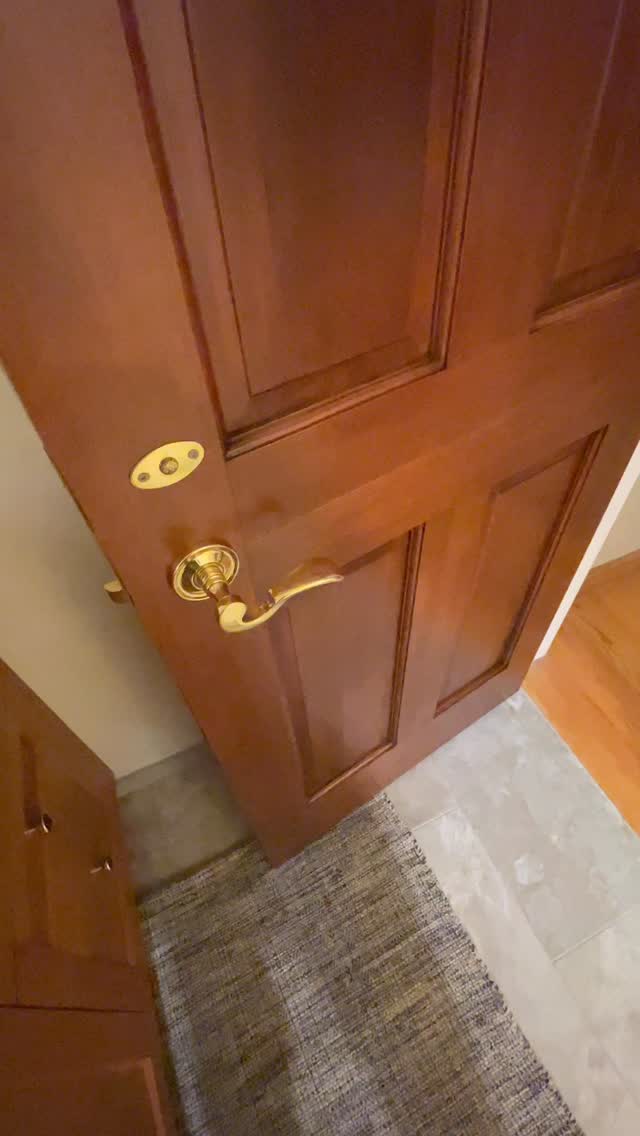 Another view of this stunning interior stained door. Here you can really see the hardware shine. The lead carpenter even had to come in closer to get a better look at the handle glistening.
Beautifying, protecting, & preserving the Bay. The BP way.
#stained #wooddesign #interiordesign