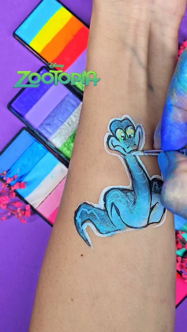 Zwierzogród 💙
Tydzień temu w zespole @zmalujemy.art
padł pomysł wyzwania w temacie pod premierę filmu, która przypadła własnie na dzis!
A może Ty też spróbujesz zmalować wzór pod tę bajkę?
#zwierzogród2 #wyzwanie #zootopiaart