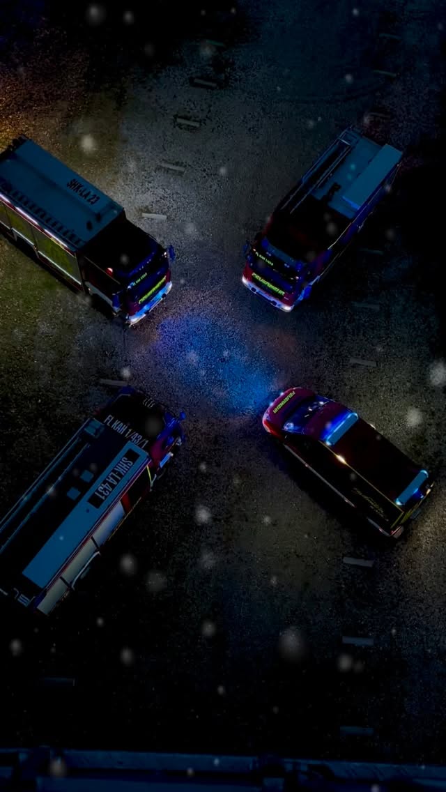 🕯️🎄🚒3. Advent🚒🎄🕯️
#feuerwehrkahla #freiwilligefeuerwehr #advent #weihnachtszeit