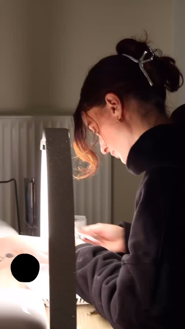 💅 DET ER VED AT VÆRE SIDSTE UDKALD,
hvis vi skal have styr på dine negle i tide til jul!
IMORGEN LØRDAG, d. 6/12 er der dog kommet nogle afbudstider, så skriv til os, hvis du skal klemmes ind. 💞
Der findes også en venteliste i vores bookingsystem, hvor du kan skrive dig op, og så kontakter vi dig, hvis der skulle blive ledigt! 😍
Ellers følg løbende med her på profilen, da der også nogle gange bliver lagt op her. 🫶
#lajoliedk #heledig