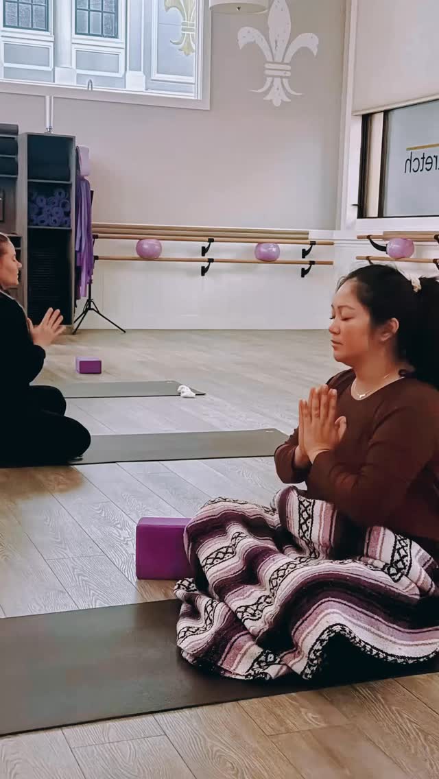 This is your reminder to slow down ✨
yogaFLOW has quickly become a community favorite—full rooms, calm energy, and intentional movement.
Candlelight ️
Motivation & intention
A flow that stays with you long after savasana
More yogaFLOW is coming in 2026 ♂️
#labarrestudios #designyourself #labarreyoga #thealameda #labarresanjose #justbreathe #breathandmovement