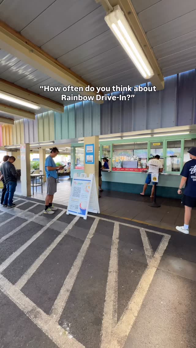 No shame in those daily Rainbow cravings 🌈 We see you 😌🍛
#rainbowdrivein #hawaii #hawaiifoodie #hawaiieats