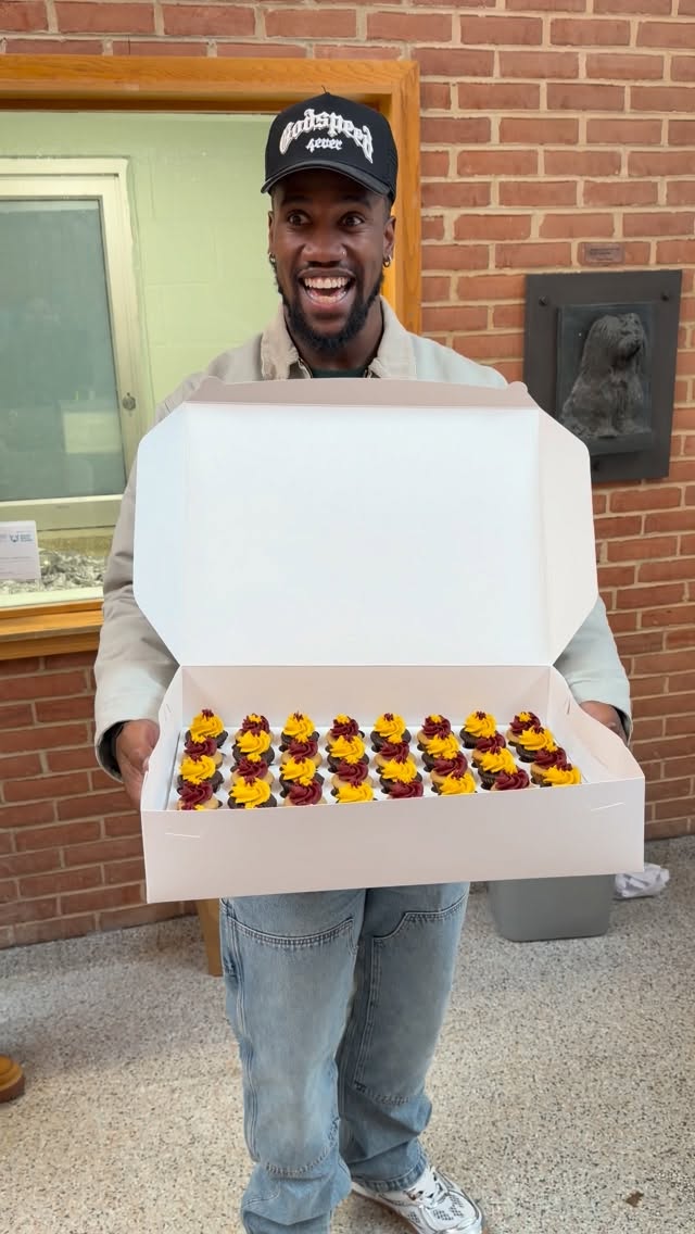 Happy birthday to this absolute rockstar 🎸🔥
Your dedication to animals and the amazing work you do for them every day, inspires everyone around you!
Keep crushing it and we hope you have the best bday 🥳