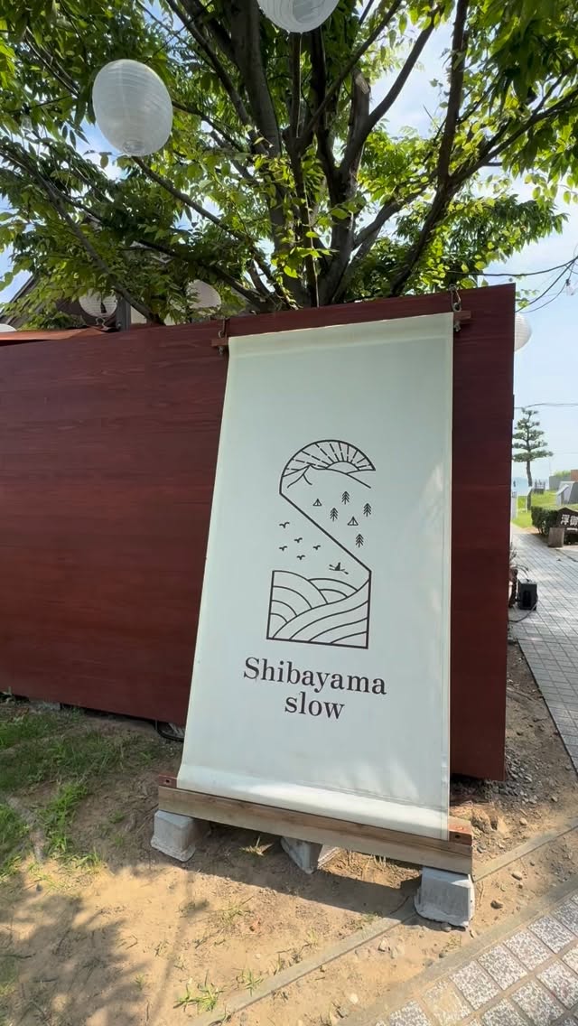 2025年もたくさんの出会いと笑顔をありがとうございました
柴山潟で過ごした時間が、皆さまの心に残るひとときになっていれば嬉しいです
現在Shibayama slowは冬季休業中です
また春の風が吹く頃、柴山潟でお会いしましょう?
#shibayamaslow #シバスロ #片山津温泉 #カヤック体験 #加賀温泉郷