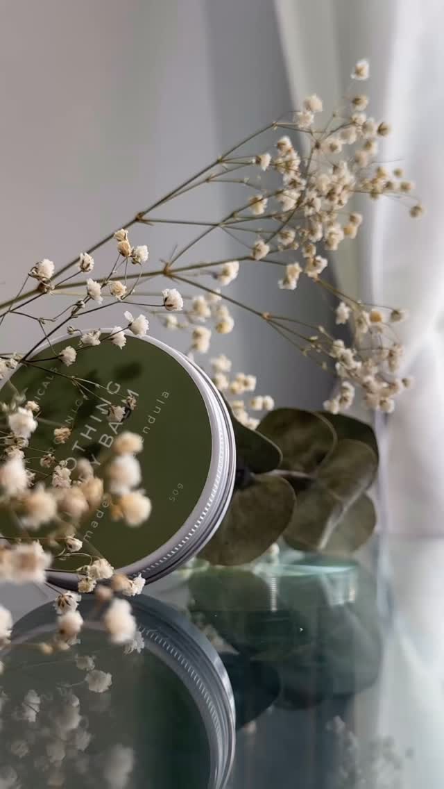 💛 Loving this moment of calm? Our soothing body balm is crafted with 100% natural, plant-based ingredients to comfort both skin and soul. Perfect for you… and for the little ones in your life.
#PlantBasedSkincare #GentleCare #MomLife #NaturalWellness