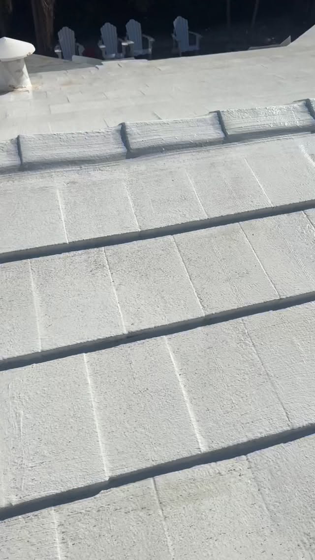 #beforeandafter #roofcleaning #softwashing #pressurewashing #tnacleans call today for a free estimate 3053189961 www.tnacleans.com