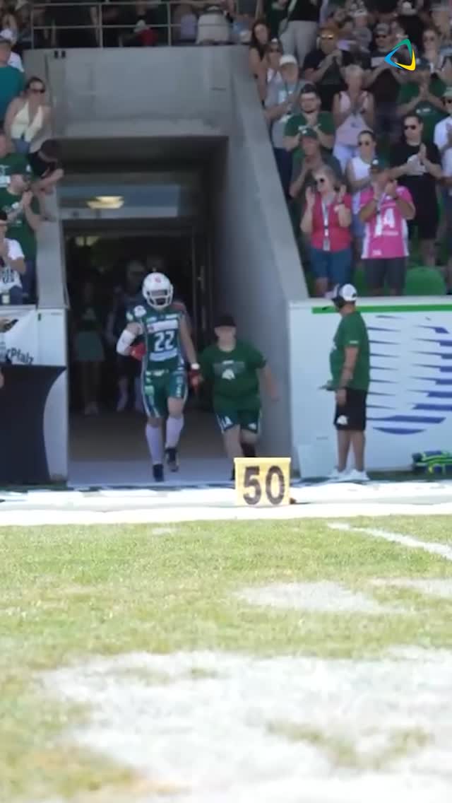 Unser 10. Neuzugang @lucaa.drs in Aktion ?
.
.
?: Antoine de Padou Izere Shima
#spitzensportstipendium #dualekarriere #hochschuleheilbronn #americanfootball