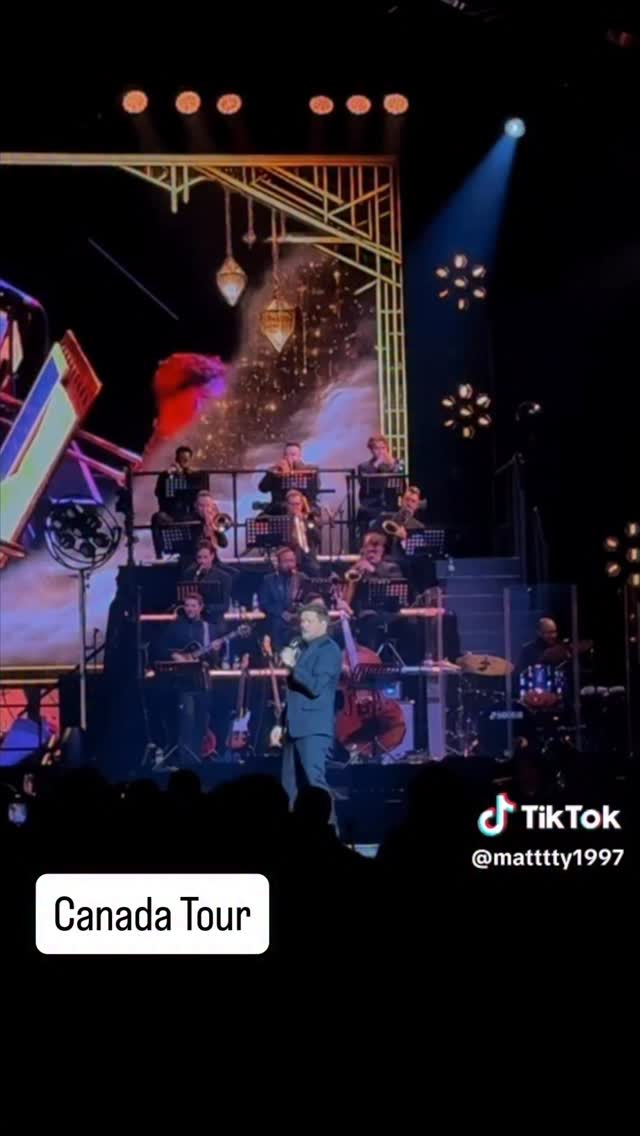 Canada Tour with @michaelbuble ❤️ I saw SNOW, hung with great friends, and played some killin music! Living the dream.
⭐️Join my Improvisation 101 Course⭐️
www.jazzclarinetacademy.com
#clarinet #saxophone #music #band #jazz @buffetcrampon @legerereeds @silversteinworks