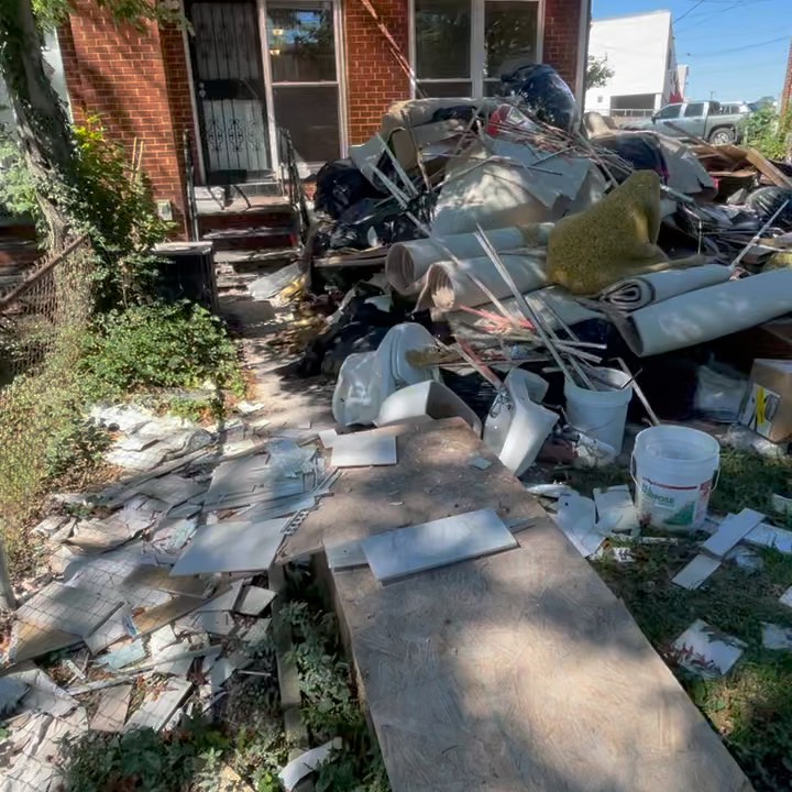 This Our Everyday Work Life‼️ Junk Hauling 🚛 & Dumpster Rental 🏗✅📈😎💯
#junkremoval #dumpster #rental #bosslife #entrepreneur #localbusiness #pgcountymd #charlescountymd