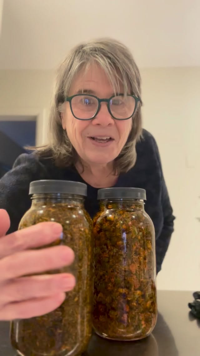 A chemist would call this an extraction.
I call it an infusion.
Same process. Same patience.
The plants do the work.
#botanicalskincare #plantbasedprocess