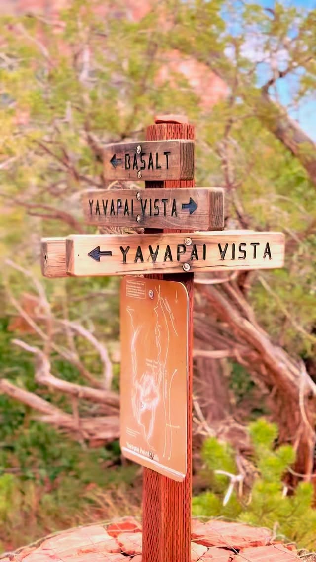 HIKING IS FOR EVERYONE!! 🏜️
Thank you @adventuring.with.crissay for capturing these beautiful scenes from a recent @luke5flagstaff hike!
