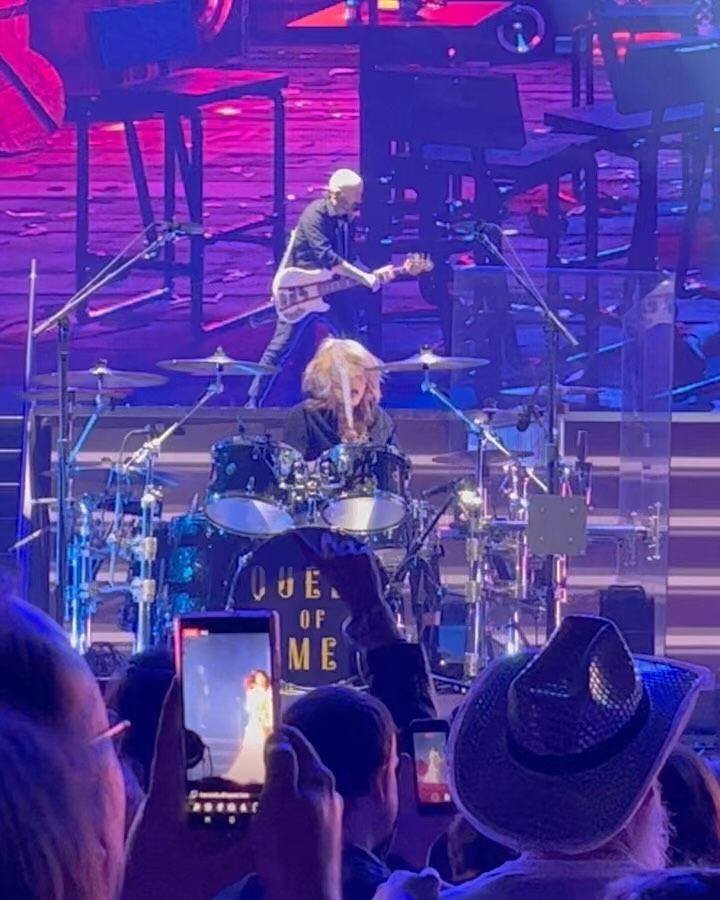 @teddy_lamson killed it last night #queenofme #shaniatwain Tour 🤠🤘The drums sounded Amazing ⚪️⚪️ @kiyoshimuto #drumtech Thank you for having us as your guests ❤️#drumdots #controltheringkeepthetone #drumdotsOnTour