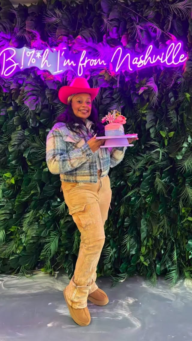 Often times the best company is your own.
Sometimes you just have to schedule time for yourself,
pamper yourself, gather your thoughts, and slow down. We work so much that we forget to take care of us.
And here, we are definitely going to keep you company, you come in as a customer and leave a friend! โจ๐
Because every sip, every stroke of icing, and every laugh is a little reminder that you deserve this moment. โค๏ธ๐ฅฐ