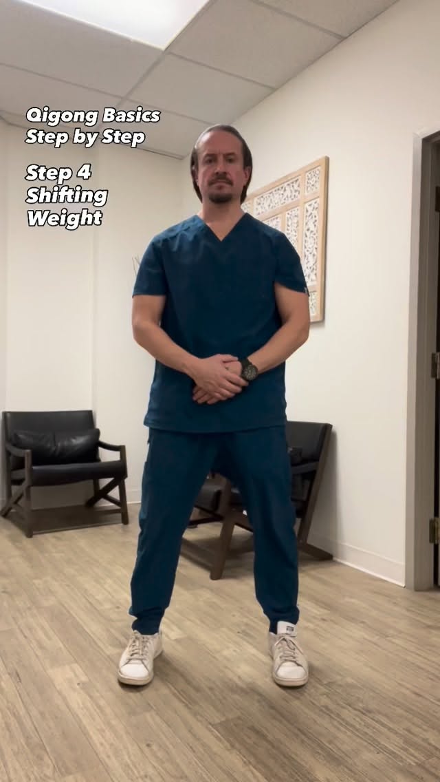 Qigong basics Step 4 - shifting your weight