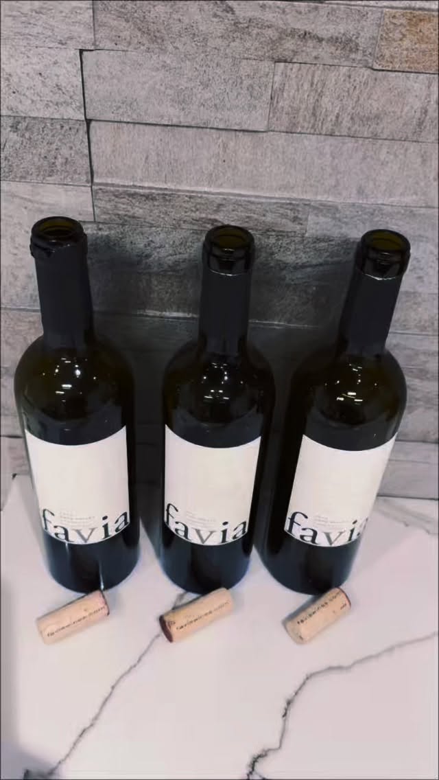 ABG was excited to host Andy Erickson & Annie Favia to celebrate the latest release of Favia Wines! ???
#faviawines #wine #napa