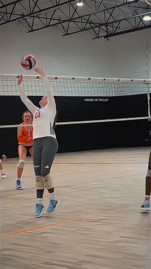 The early mornings.
The conditioning.
The extra reps.
The tired legs.
The discipline to keep going when nobody’s watching.
People see the wins on tournament day.
They don’t always see the work that built them.
That’s club volleyball. That’s Prime. ??
#clubvolleyball #girlsvolleyball #orangecountyvolleyball #volleyballtraining #hardwork