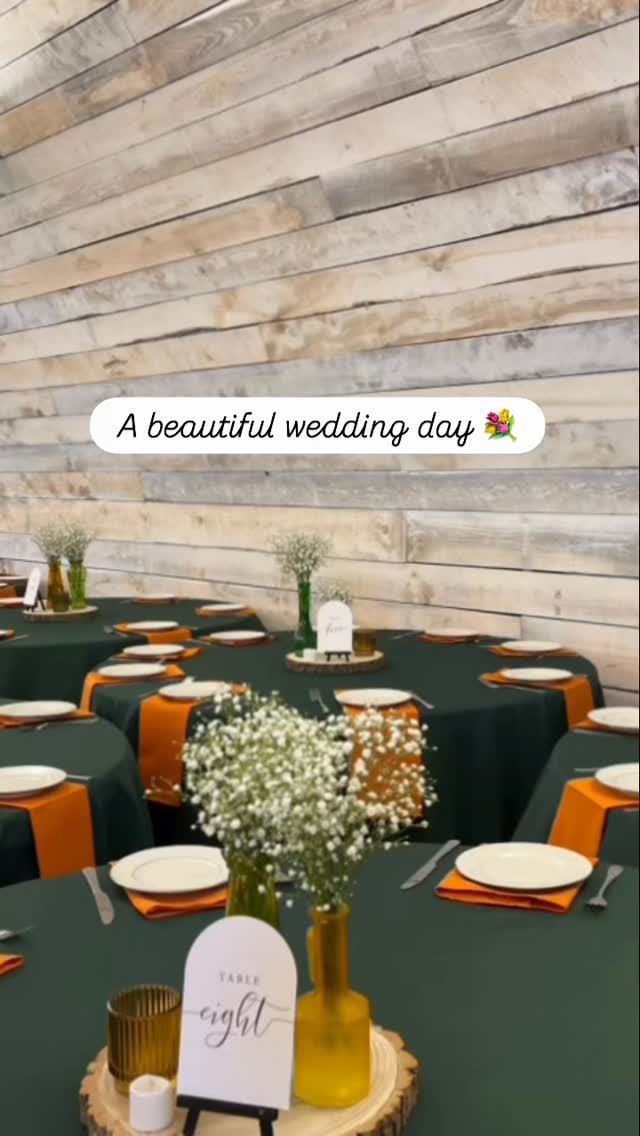 What a special honor it was to create florals for such a wonderful event. ?
#brookfieldwisconsin #wisconsinflorist #wisconsinweddingflorist #floralarrangements #mayflowersflorist