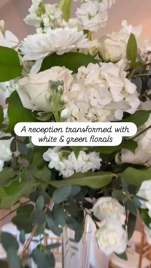 It’s always our goal to create arrangements that feel thoughtful, personal, and beautiful.
Photographer: @hannahtoldt
Ceremony Venue: @holyhillshrine
Reception Venue: @shullyscuisine
Florist: @mayflowersflorist
#brookfieldwisconsin #wisconsinweddingflorist #mayflowersflorist #weddingflorist #floralarrangements
