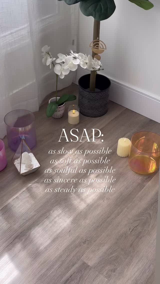 Take a deep breath and remember you have time. ✨
Maybe try moving as soft as possible today, and see how it feels to your body. ?
.
.
.
.
.
.
.
#yoga #healing #yogastudio #reiki #wellnessaesthetic
