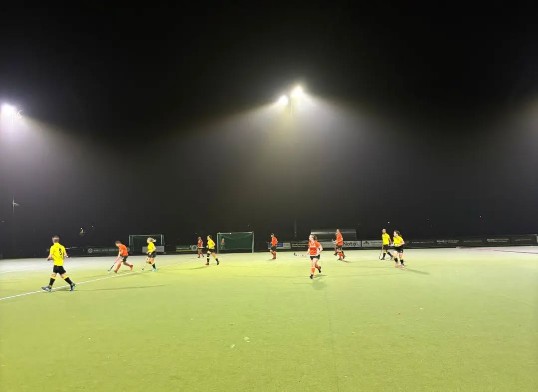 Onze 3 Sevens teams speelde gisteren in Maastricht.
Leuke sportieve wedstrijden en een gezellige 3e helft?.
Lijkt het het je ook leuk om te hockeyen? Met of zonder hockey ervaring in een ongedwongen sfeer. Meld je aan bij hockey Heeze.
#hockeyheeze #sevens
