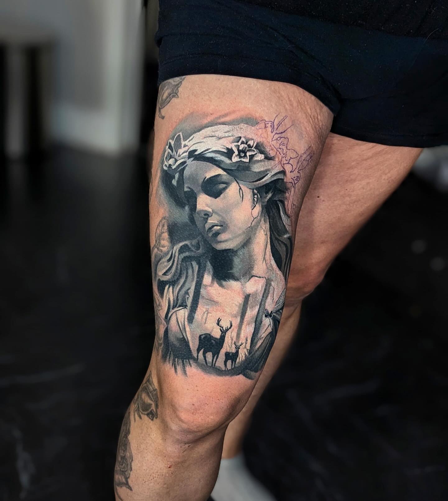 Goodness Artemis by Sam Johns/ Black & Grey Tattoo.
#tattoos #tattoo #tattooist #tattooart #tattooideas #tattoo2me #tattoomodel #tattoodesign #tattoodesign #besttattoos #uktattoo #coventry #coventrytattooshop