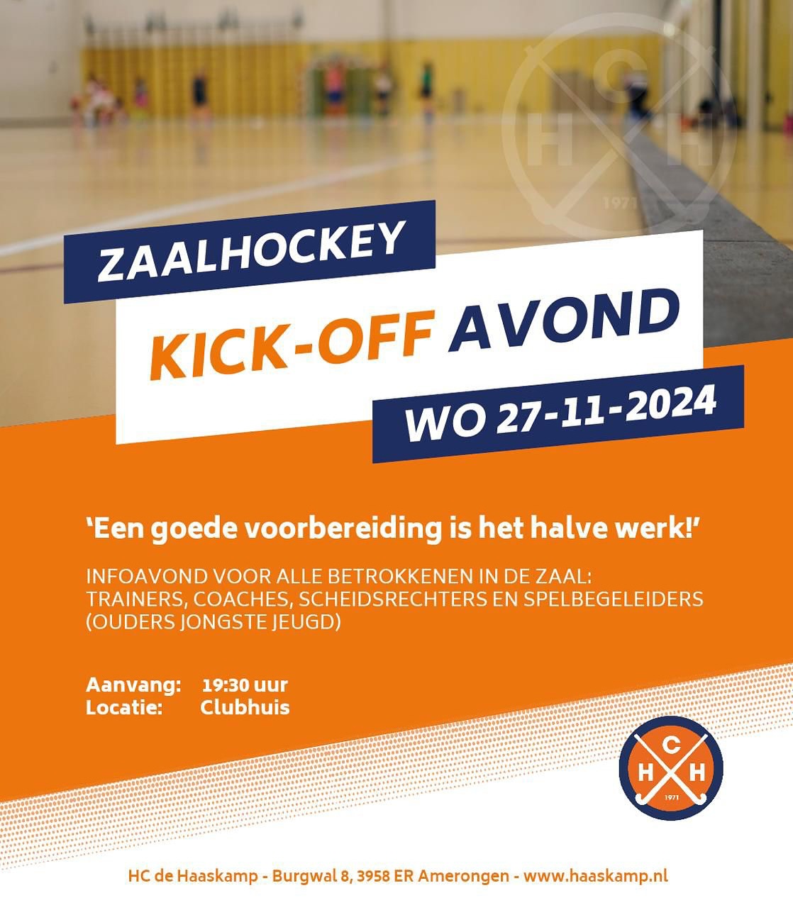 ZAALHOCKEY KICK-OFF AVOND & ZAALHOCKEY TRY-OUT
We gaan weer bijna de zaal in en wij hebben er enorm veel zin in! Er staat voor de komende twee weken, twee toffe en leerzame activiteiten op de planning!
Allereerst is er aanstaande woensdag de 27e een info-avond voor alle betrokkenen in de zaal: trainers, coaches, scheidsrechters en spelbegeleiders (ouders jongste jeugd). Je bent vanaf 19.30 uur van harte welkom in het Clubhuis, opgeven is niet nodig.
Een kick-off zoals we voorgaande jaren deden paste eigenlijk niet goed in de planning met de overgang van het veld naar de zaal en de Sint-perikelen, maar we willen jullie wel graag de mogelijkheid geven om wat partijtjes onderling te spelen, zodat jullie het gevoel van zaalhockey weer krijgen! Op zondag 1 december wordt er daarom een ‘zaalhockey’ try-out georganiseerd @ de Ploeg! Opgeven kan via je coach.
Zien we jou ook gauw in de zaal? ??