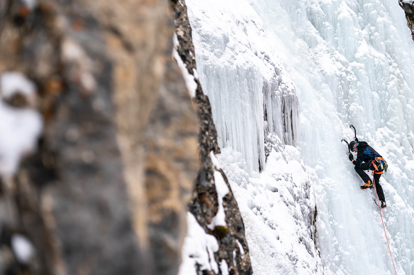 @alexshafer climbs his way through Park Gate in Yellowstone National Park. The @cookeouticefestival brought Alex and a solid crew of climbers to Cooke City over the weekend for clinics, demos, slide show presentations, and overall good times! #iceclimbing #climbing #winter #waterice #climbinglife #cookecity #yourshotphotographer @sonyalpha @scarpana @blackdiamond
