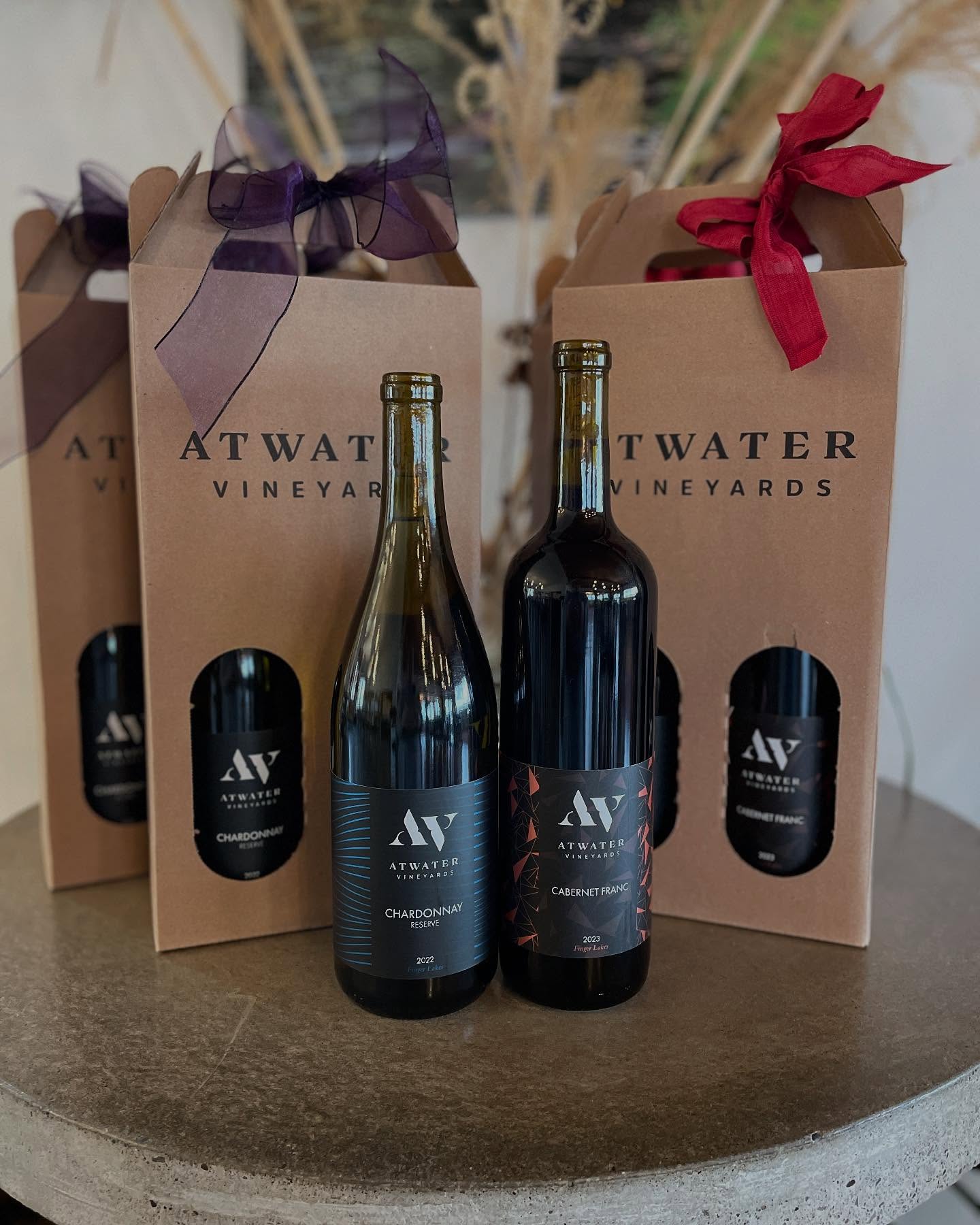 Come in for a two-for-one tasting and pick up a Holiday Classics wine bundle—Chardonnay Reserve and Cabernet Franc—for 15% off!
We can’t wait to see you! #
We’re open 11-6 on Sunday and 11-5 on Monday.