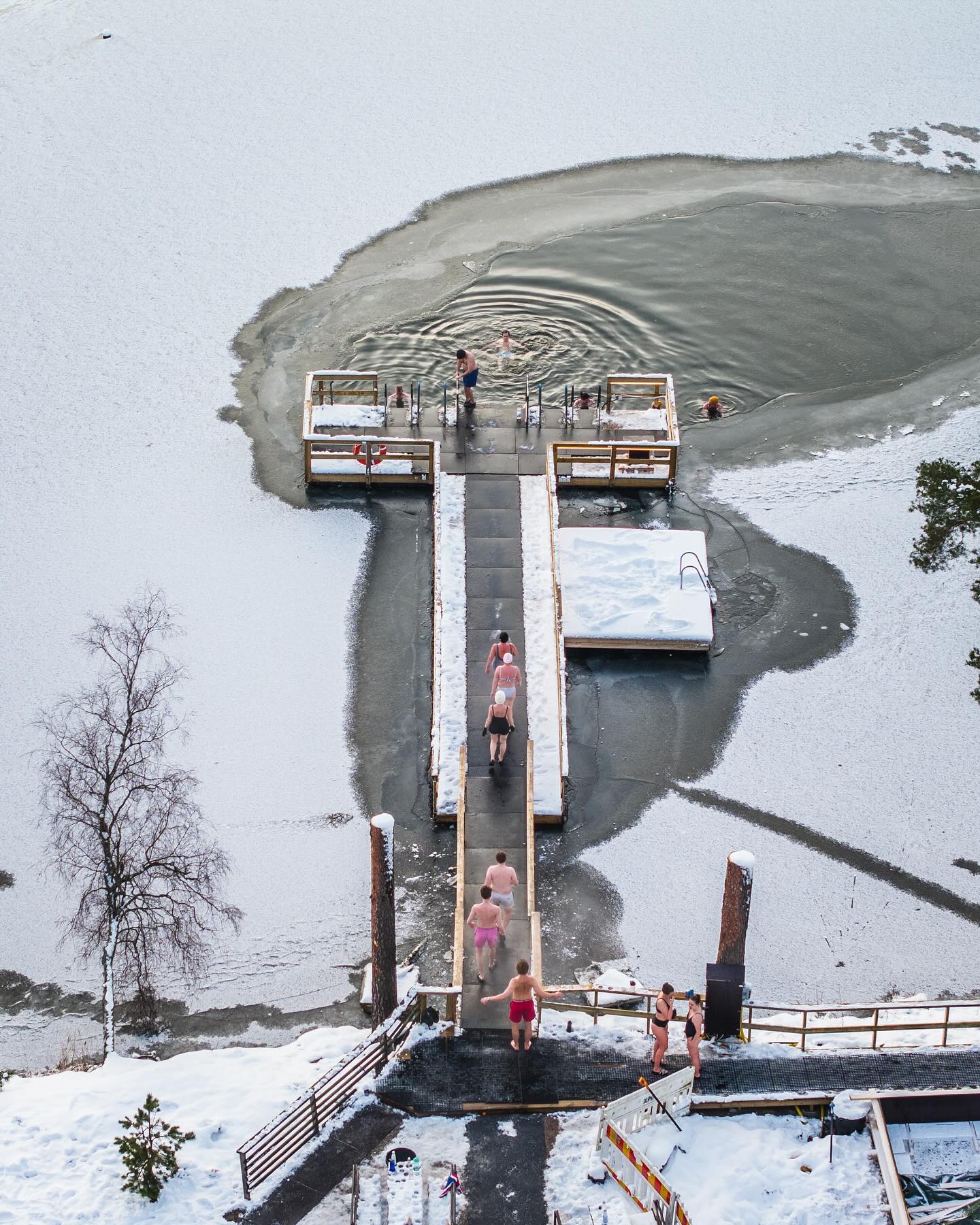JOULU-TAMMIKUUN AUKIOLOAJAT ??
Olemme auki vuoden jokaisena päivänä. Joulu-tammikuussa aukioloaikoihin seuraavat täsmennykset:
Itsenäisyyspäivä 6.12. klo 06-22
Jouluaatto 24.12. klo 8-12 (ennakkovaraus käynnissä kioskilla)
Joulupäivä 25.12. klo 06-22
Tapaninpäivä 26.12. klo 10-22 (avaamme siis normaalia aikaisemmin)
Uuden vuoden aatto 31.12. klo 14-22
Uudenvuodenpäivä 1.1.2025 klo 06-22
Loppiainen 6.1.2025 klo 10-22 (avaamme siis normaalia aikaisemmin).
Kaikkina muina päivinä olemme auki normaalien aukioloaikojen mukaan.
Tervetuloa!
#visitturku 
#visitlieto 
#järvelä 
#avanto 
#kylmäuinti 
#avantouinti 
#sauna 
#yleinensauna 
#itsenäisyyspäivä 
#joulu 
#jouluaatto