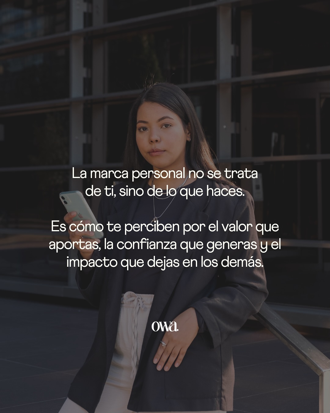 Esta es una intro de lo que es una marca personal. Que podemos traducir en que es lo que las personas piensan y sienten cuando escuchan tu nombre.
💭 Se trata de cómo aportas valor y creas confianza en quienes te rodean.
💗 Y recuerda que no es perfecta, es auténtica.
#agenciademarketing #socialmediamanager #communitymanager #marketingdigital #marcapersonal