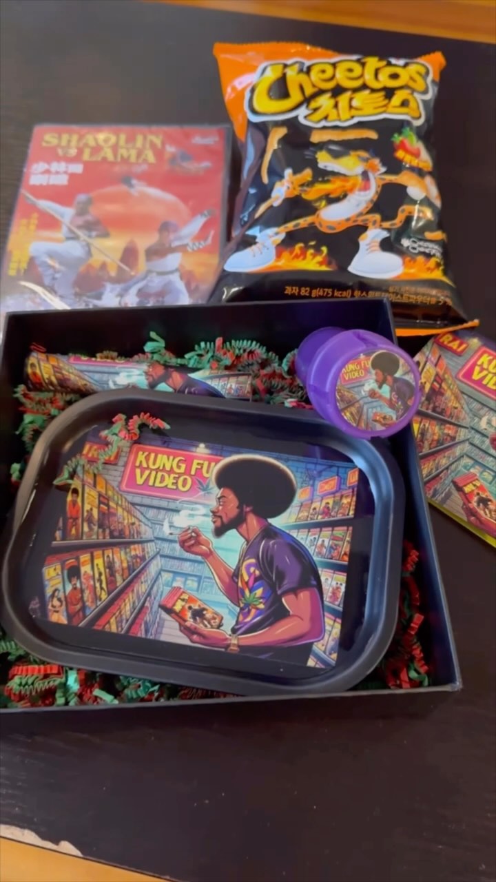 Kungfu Video Giveaway 
Win a Holiday Movie night set
-classic Kungfu movie
- custom KFV smoking set
-exotic snack
Giveaway Alert
  We’re making your holidays even brighter with a KFV Movie night set 
To Win 
You must Enter:
1) Follow  us @kungfuvideoboston
2) Like This Post
3) Tag a Kush Movie Enthusiast 
Winner announced Dec 24th
#HolidayGiveaway #KungfuMovies #Bostonshopping #christmasgifts