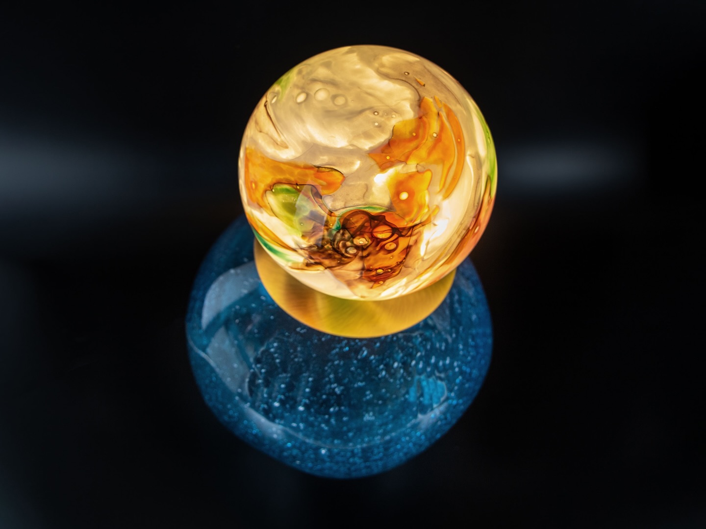 New Collection Alert: Soul ✨ 
Every creation has a unique soul. The Soul collection captures this essence with distinctive shapes, colors, and character. 💫 
>> maiizen.com
.
.
.
.
. 
#soul 
#maiizen 
#glassart 
#InteriorDesign 
#LightingDesign 
#PendantLight 
#CollectibleDesign 
#HandcraftedLighting 
#SculpturalLight 
#ModernInterior 
#UniqueLighting 
#DesignLovers 
#HomeAesthetics 
#LightingArt 
#MinimalDesign 
#StatementLighting 
#TimelessDesign 
#ArtisticLighting 
#DecorInspo 
#CreativeSpaces 
#FunctionalArt 
#ElegantDesign 
#product_only