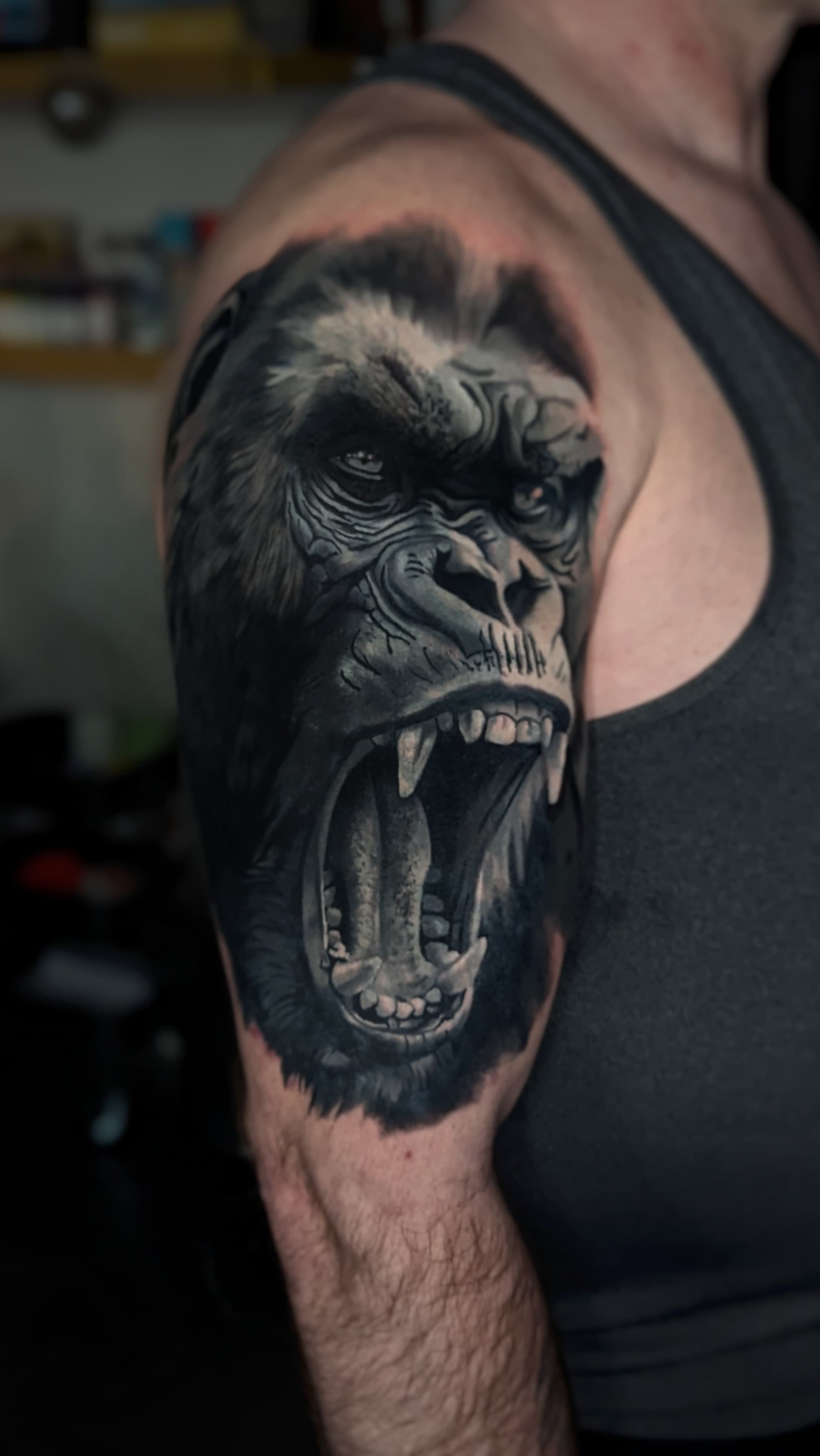 Gorilla Cover Up by Sam.
Bookings open
07879 895656
#tattoo #coveruptattoo #tattoocoverup #realisrictattoo #tattooblackandgrey #blackandgreytattoo #coventrytattoo #besttattoos #tattoouk #birminghamtattoo