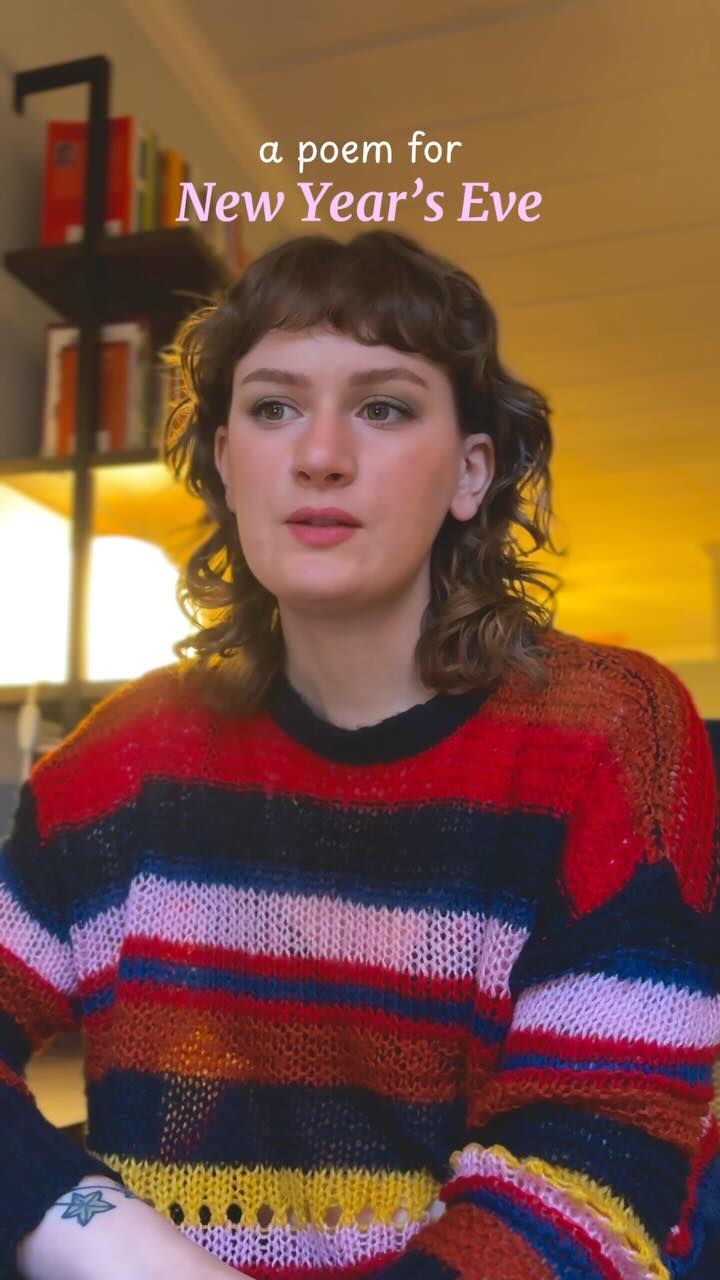 a mirror poem reading for all your new-year reflections 🪞💌 #poem #poetry #newyear #newyearseve