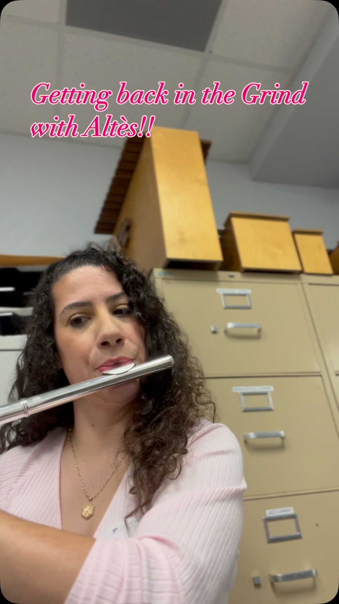 I’ll be honest here,
I’ve been in a weird funk lately with my playing lately. I’m not sure if it’s because we just started a new year or a full moon just passed but Playing Altes is just what I need to get back in shape.
For my musician friends, sorry that I ended on a Half Cadence lol 😂
Happy Practicing!!!!
#practicediaries #gettingbackinthegrind #flute #flauta #flutist #flautista #flutistsofinstagram #instamusicians #altes #etudes #newyearcleanslate #musicteacher #fluteteacher #southfloridamusicians #miamimusicians #playhomieplay #keepgoingstrong