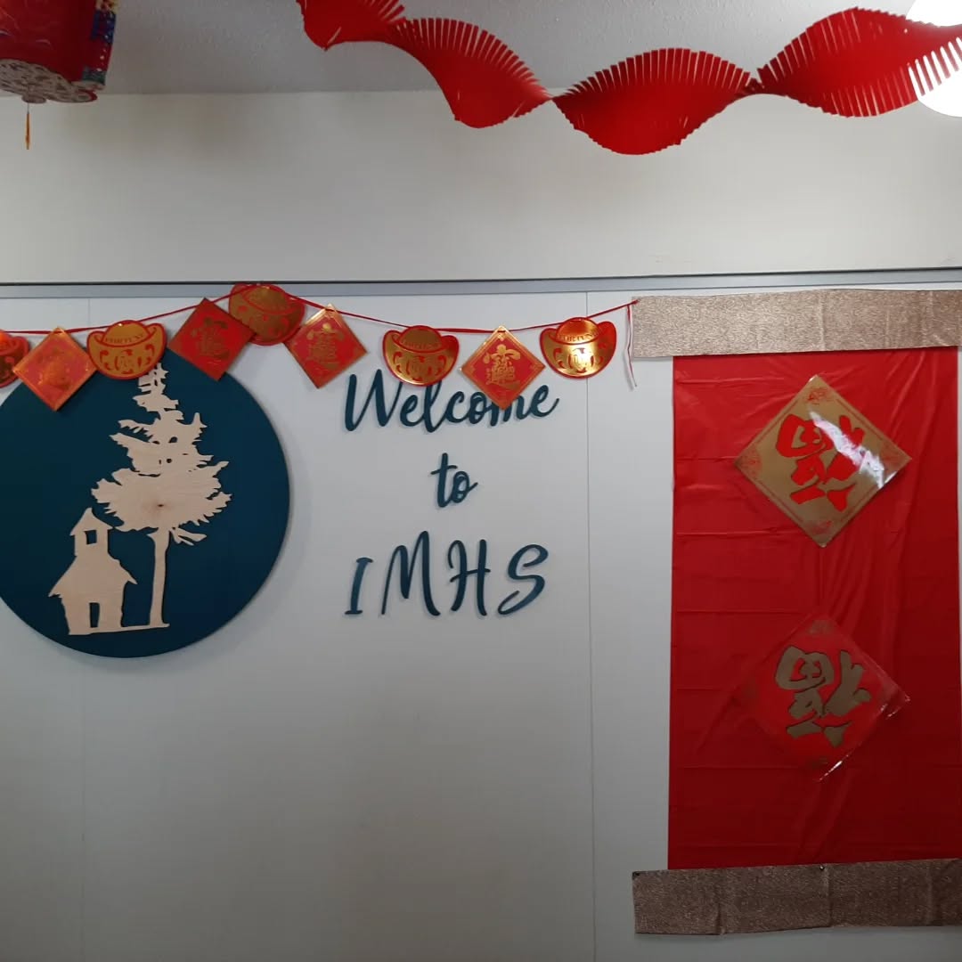🍚🏮🎶Yesterday we did our Lunar New Years celebration, with short video, a dragon dance, red envelopes and delicious fried rice from @victoria_fonbo!! 🎶🏮🍚
#imhs #islandmontessori #lunarnewyear