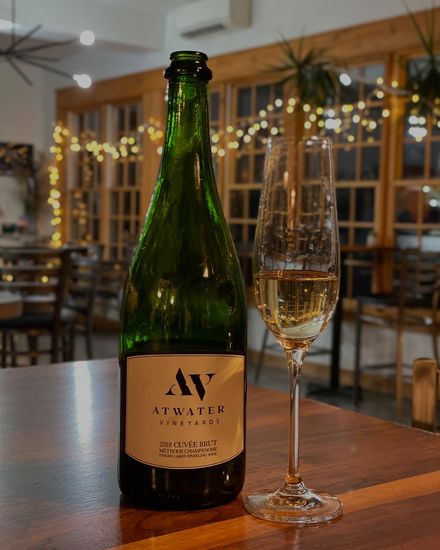 Join us on Valentine’s Day with a special celebration of sparkling wines—both current releases and library wines (methode champenoise)—curated by Head Winemaker, Wes Andrew.
As you explore the flavors, styles, and winemaking techniques, you’ll be treated to small bites plus a dessert made by our friends at Sapore to perfectly complement the wine selections.
This will be an intimate event with limited seating, so please make your reservations soon. Wine Club members receive an automatic discount. We look forward to spending this special evening with you!
Drop a comment, and we’ll send you the registration link or find it in our profile!