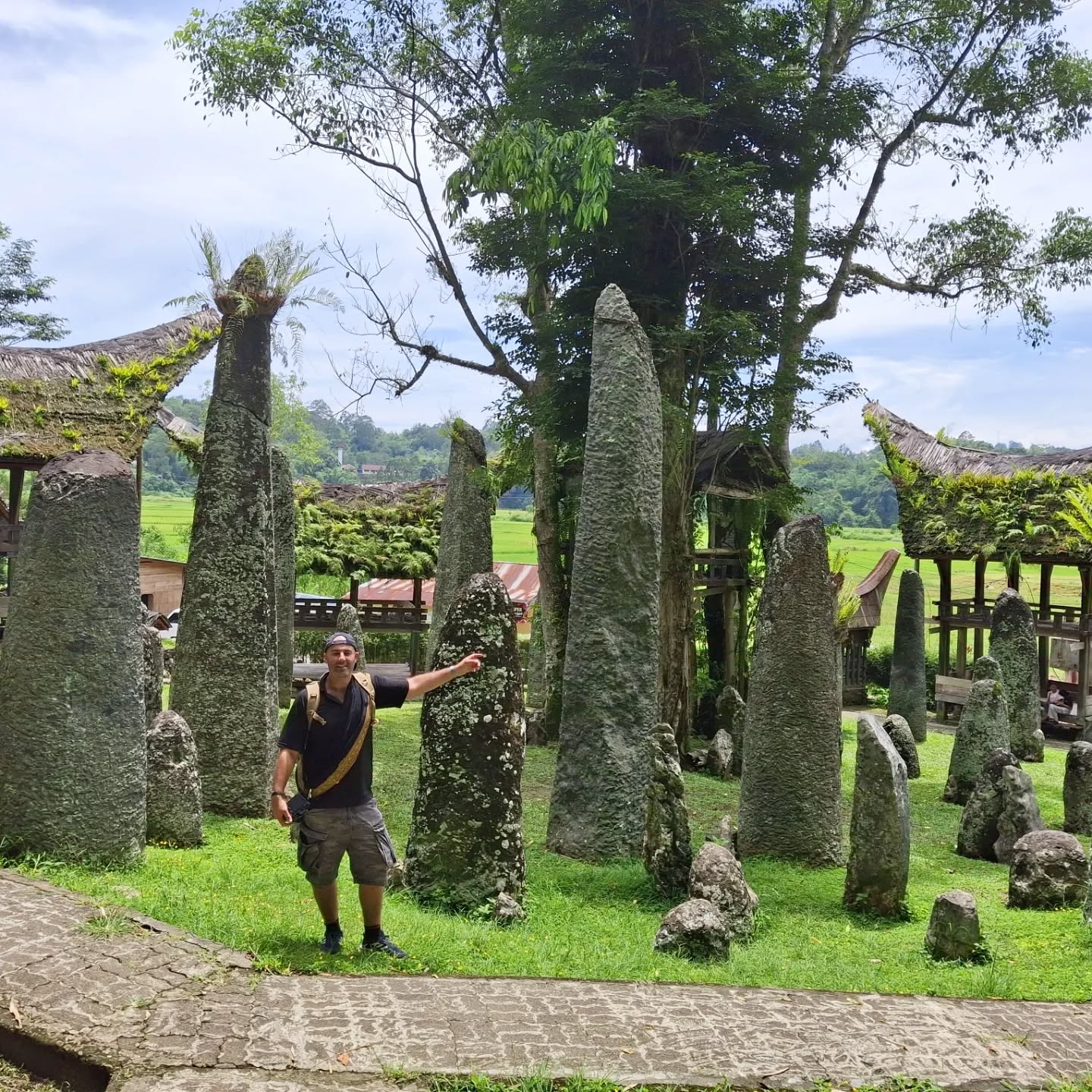 Toraja cultural tour with super amazing guest from Scotland ๐ด๓ ง๓ ข๓ ณ๓ ฃ๓ ด๓ ฟ Thank you sir ๐