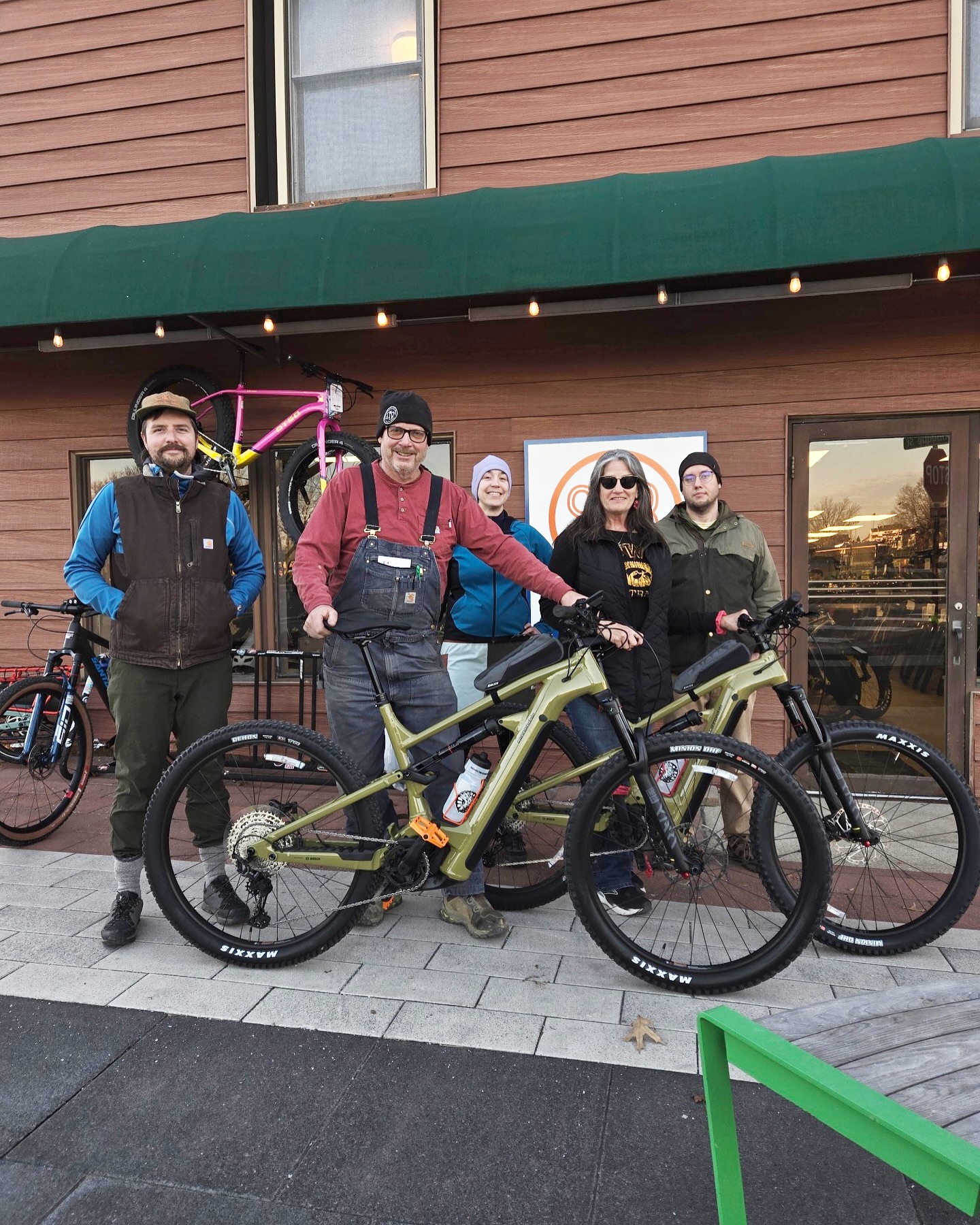 It’s that time guys, time for another New Bike Day Post! Before we got hit with this dang polar vortex people were scoopin’ up new bikes left and right! We think based on the wide tired nature of this recent batch of purchases that people are getting excited for some off road Singletrack ridin’ this Spring! Don’t let this frigid weather get you down, warm weather is around the corner and Spring will be rollin’ through before you know it!
.
.
.
.
#newbikeday #newbikedayisthebestday #sugarbottombikes #sugarbottom #northliberty #northlibertyiowa #coralville #coralvilleiowa #cedarrapids #cedarrapidsiowa #iowacity #iowacityiowa #solon #soloniowa #iowabike #iowacycling #bikeiowa #bikeiowacity #onlyiniowa