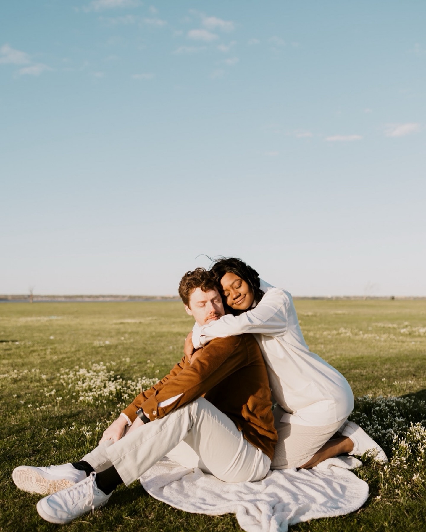 Spring (my fav!!) is on the horizon and I am so excited for all the color that comes along with it 😍
#arkansasphotographer #springvibes #engagementphotos