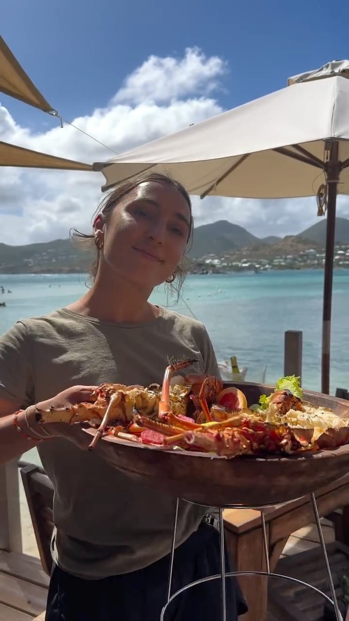 Bon week-end à tous ☀️ contactez nous pour réserver au 0690396700 / restaurant@lekaribuni.com à bientôt ?
#karibunisxm #pinelisland #caribbean #island #restaurant #beach #lobster #lovefood #discover #paradise #travel #beachrestaurant #beautifuldestinations