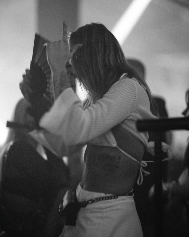 what a night in Hamburg! Through my eyes, in #stopmotion art. Thousands of photographs describing a very special night.
808 Battle Arena with VER Hamburg at the infamous Edelfettwerk.
track id: Soul Train REMIX by @808.oguz