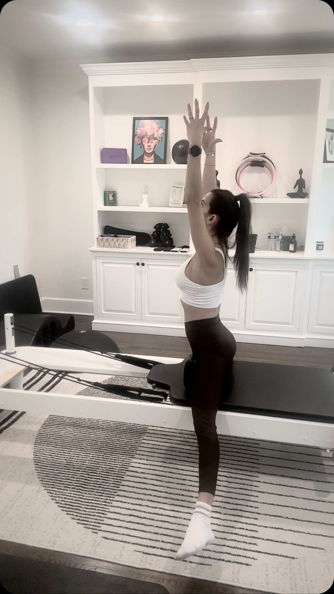 Even after a challenging day that leaves you feeling drained, Pilates can transform your mindset, awakening your strength and flexibility until you believe you truly can overcome any obstacle that stands in your path. BELIEVE ME, YOU JUST NEED TO START 🫰