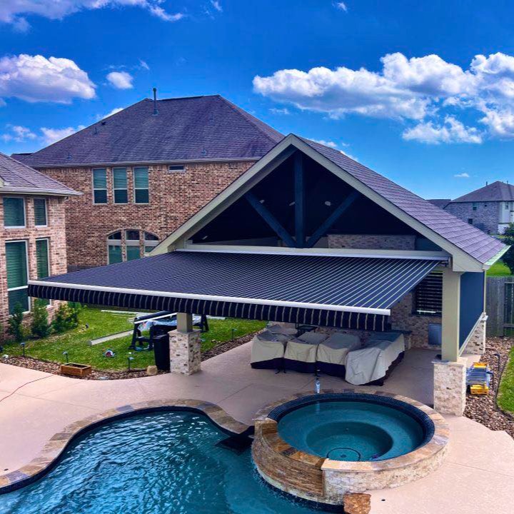 Arrrgh, motorized awnings extend the shade where you may not have thought otherwise possible!
We've traveled the seas and discovered hundreds of colors, patterns and even a wind sensor as our gift to you!