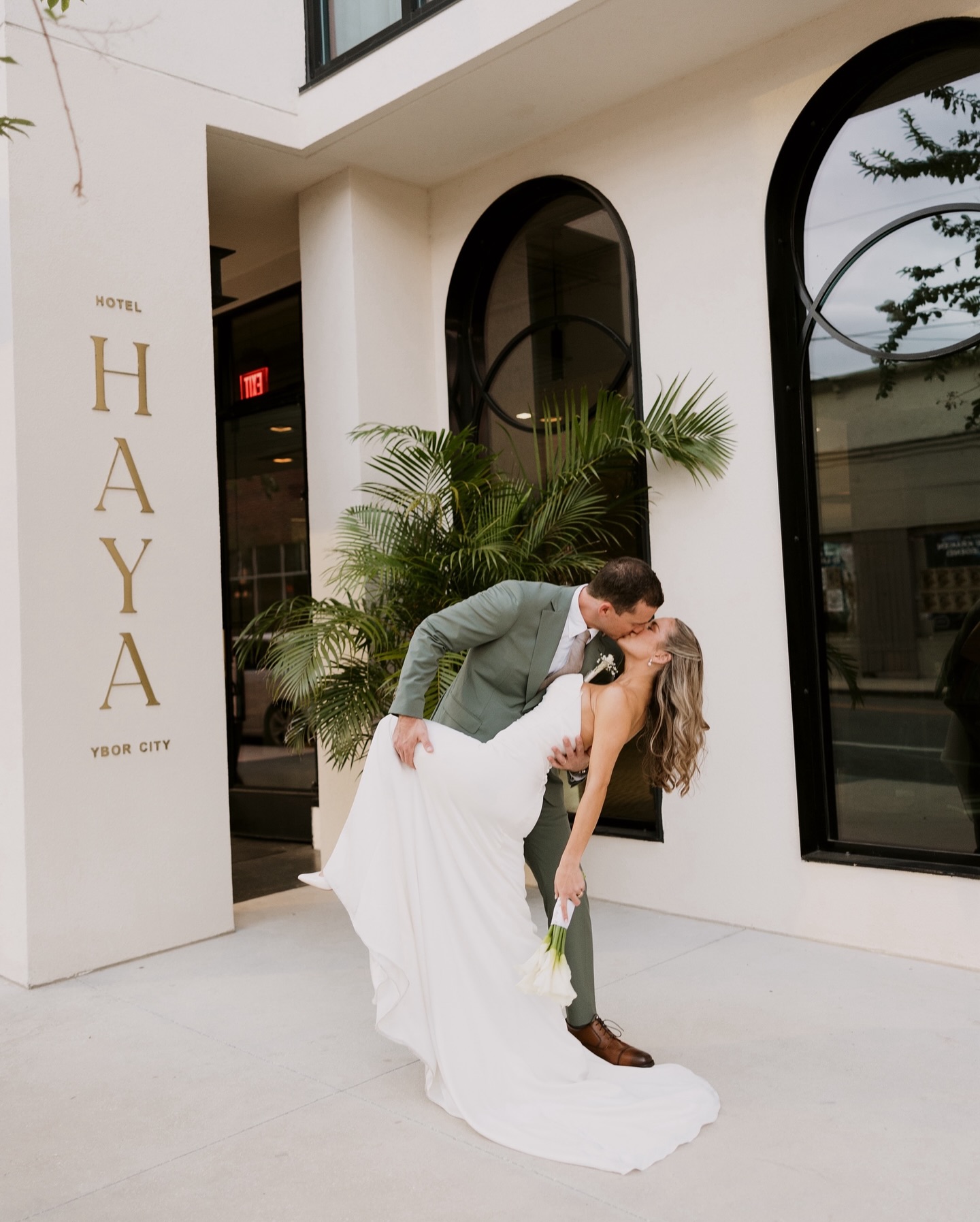 little sneak of @abbbybrew & @tylerthomasbrew wedding at @hotelhaya! what a day what a day! 😍