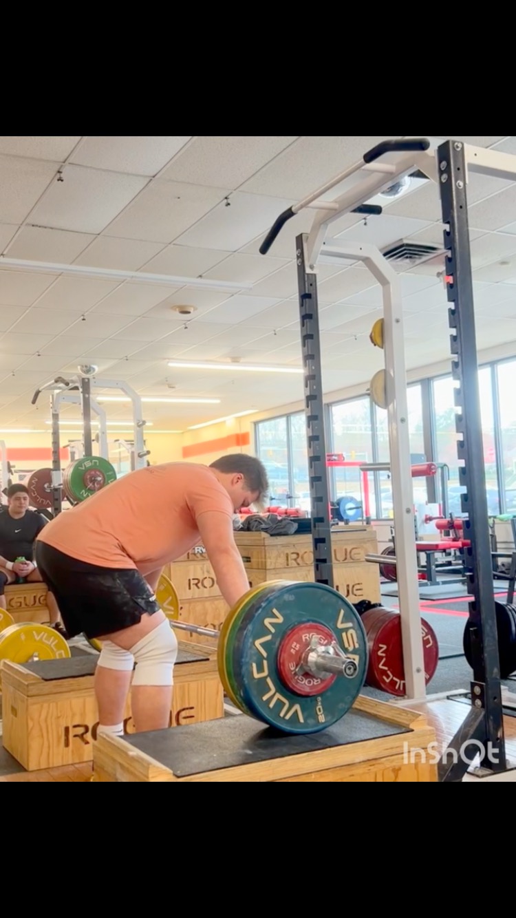 BIG GOALS = BIG LIFTS… 120 kg (264 lbs) snatch, 152 kg (335 lbs) C&J, 230 kg (507 lbs) BS, 220 kg (485 lbs) DL, and 202 kg (445 lbs) x5 on BS from the boys. Been coaching these young men since their teen years, can’t wait for CO Springs gentlemen… BIG WEIGHTS SOON!!!!! #Snatch #Clean #Jerk #Deadlift #Squat #BackSquat #Family #TotalTrainingIncRVA #Weightlifting #OlympicWeightlifting #StrengthandConditioning #USAW #Crossfit #Barbell #Virginia #Richmond #FreakAthlete #Exercise #Health #Fitness #Gym #Lift #Train #SportsPerformance #Motivation #FindYourPassion #NSCA #CSCS
_________________________________
_________________________________
_________________________________
“Find your passion whatever it may be. Become it and it becomes you, and you will find great things.” — Bob Blanton ✅ CHECK US OUT ✅
www.totaltraininginc.com
_________________________________
_________________________________
👍 LIKE US ON FACEBOOK 👍
@totaltrainingincrva @logan_cohn_ @derekktravis @williesellers24